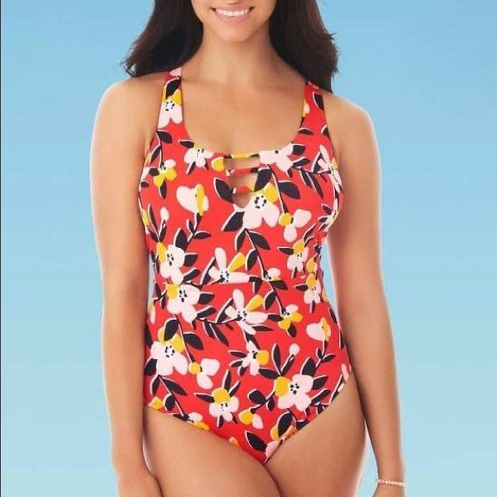 Beach Betty by Miracle Brands Red Floral Print Cut Out One Piece Swimsuit